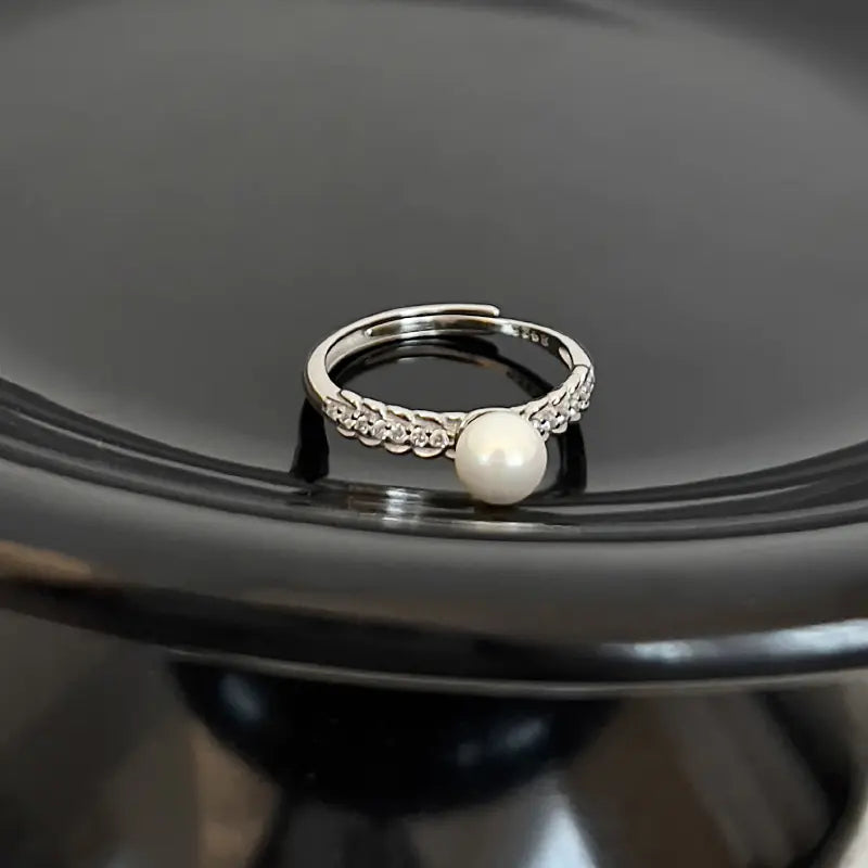 Stylish Women's All-Match Simple Graceful Ring